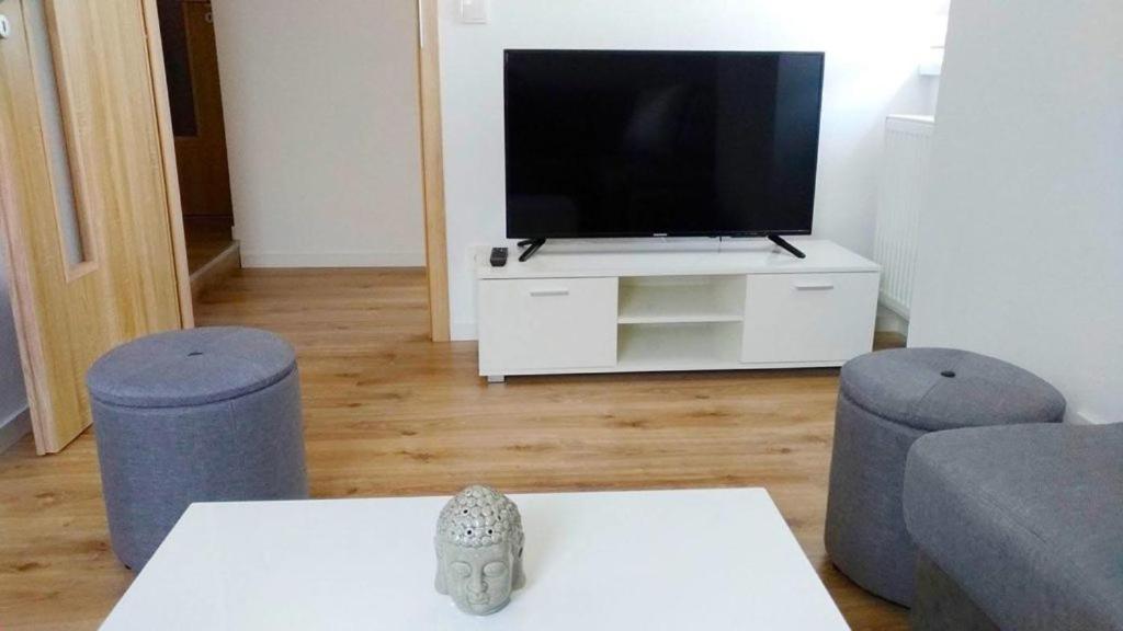 Aresko-Apartments Vidnava Buitenkant foto